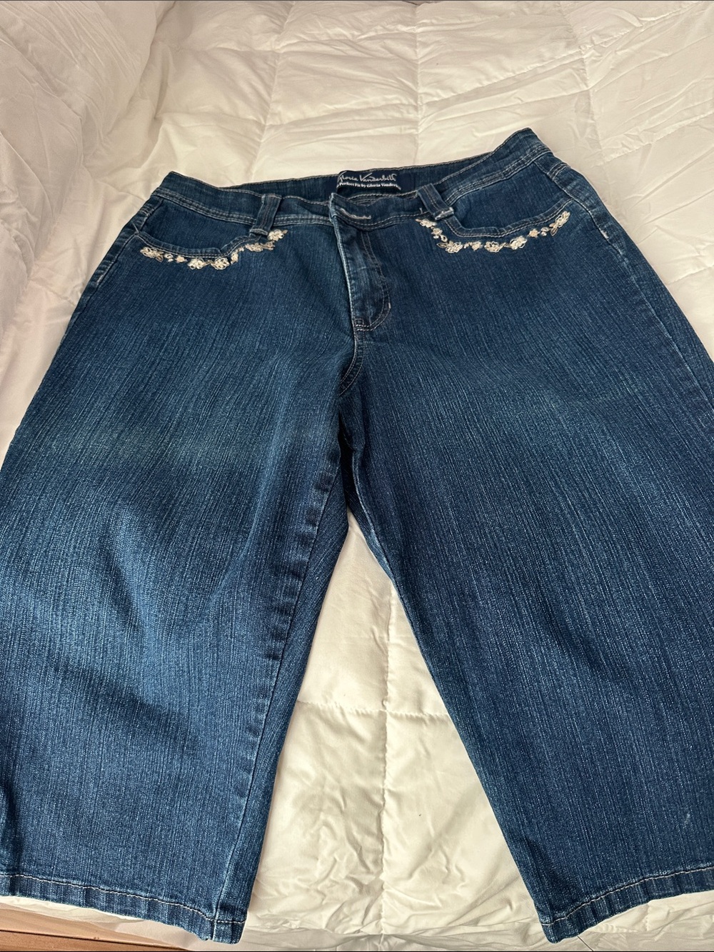 Gloria Vanderbilt Navy Straight Leg Jeans with White Floral Embroidery